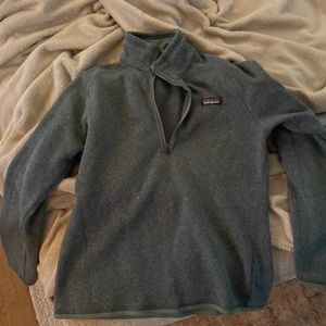 Womens Patagonia Quarter zip pullover